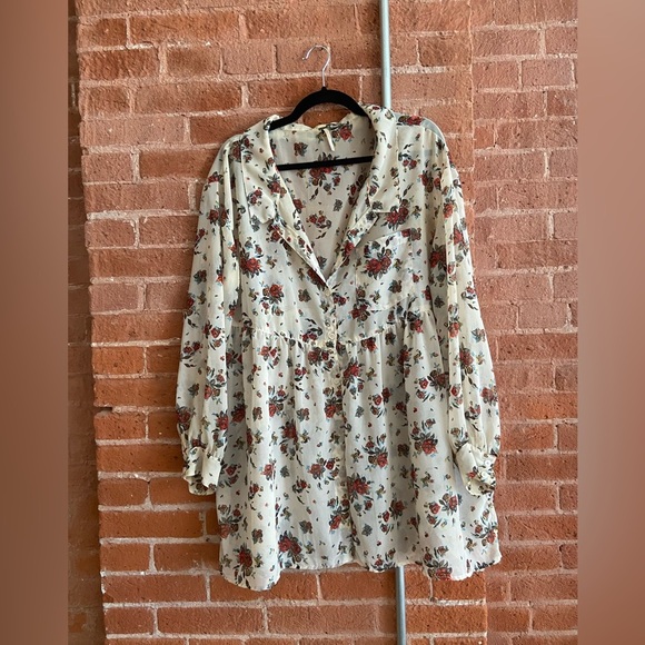 Free People Tops - Free People floral button down blouse, M